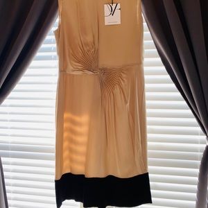 MOVING make offer DVF s/l dress